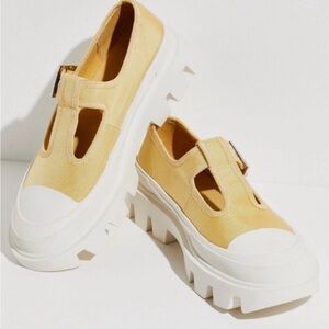 Free People x Jeffrey Campbell Marley Mary Jane Platforms Size 8.5